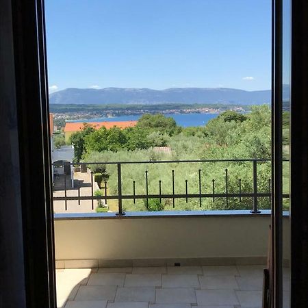 Simonetti Apartments Malinska Bagian luar foto