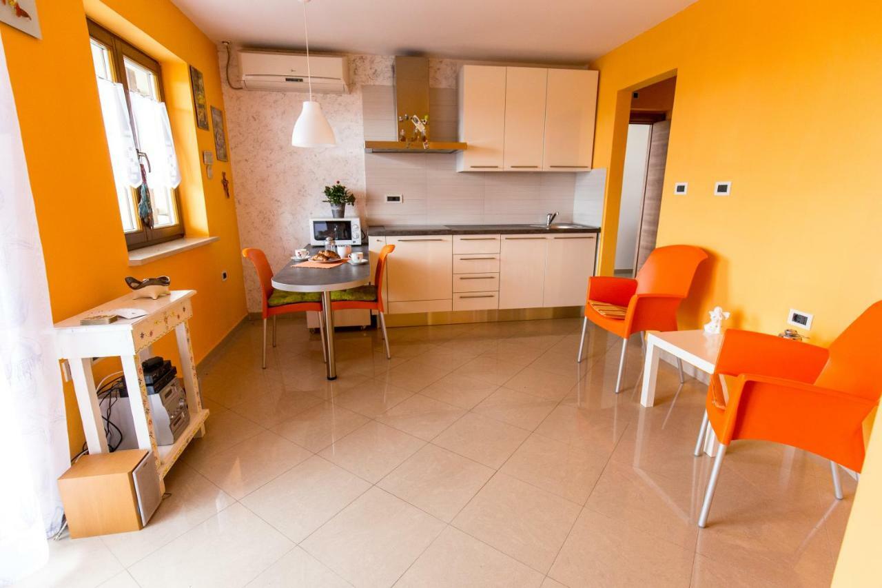 Simonetti Apartments Malinska Bagian luar foto