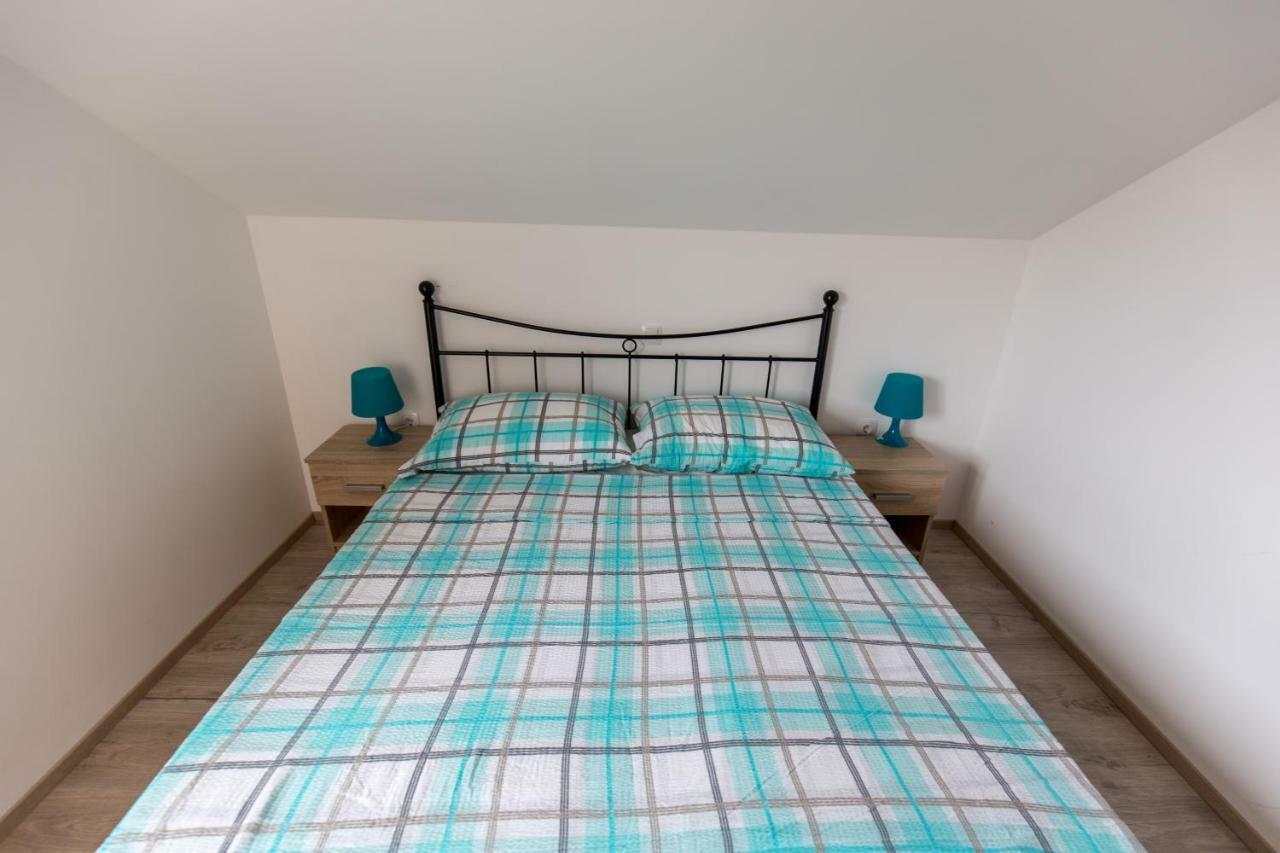 Simonetti Apartments Malinska Bagian luar foto