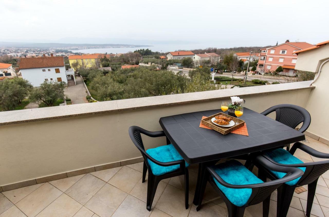 Simonetti Apartments Malinska Bagian luar foto