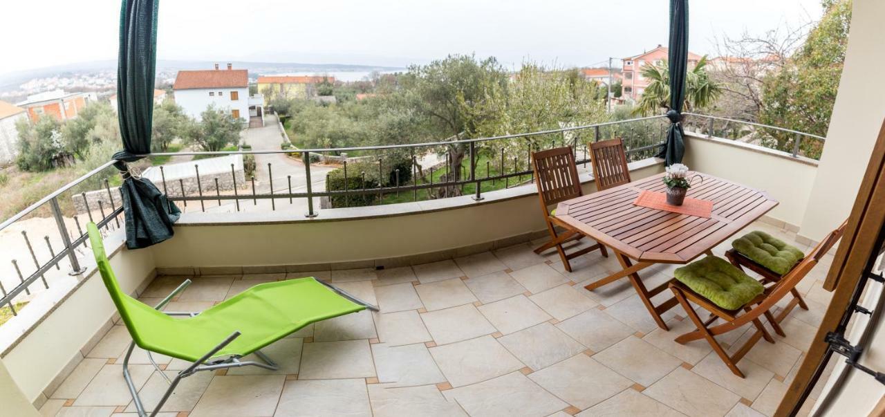 Simonetti Apartments Malinska Bagian luar foto